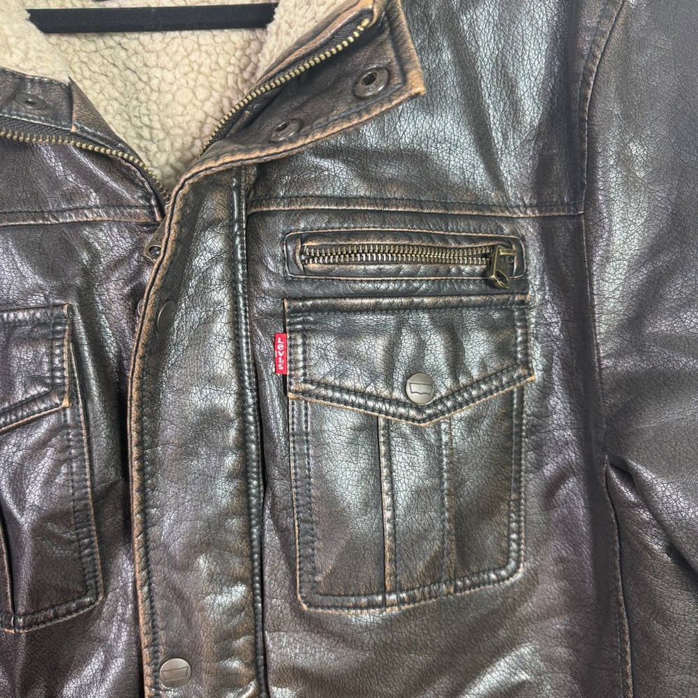 Levi's Men's Sherpa Lined Faux Leather Distressed Brown Aviator Bomber jacket - Picture 10 of 10